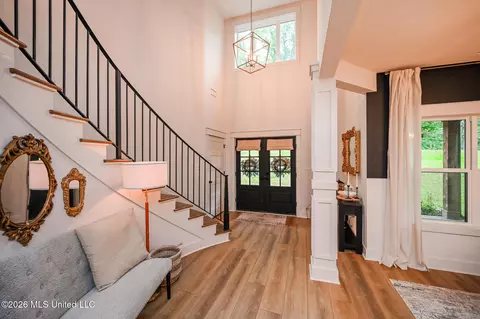 Entry Way - 190 Vinson Rd, Hernando, MS 38632 photo 1 of 6