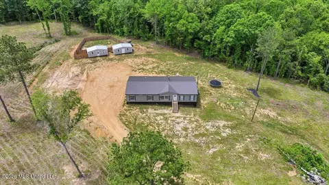 499 Old Enochs Rd, Florence, MS 39073 photo 3