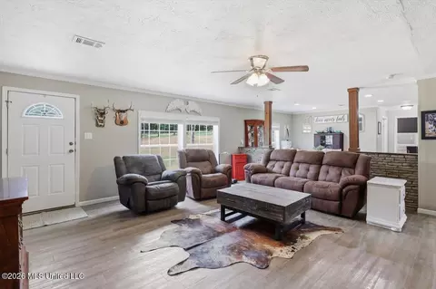 499 Old Enochs Rd, Florence, MS 39073 photo 10
