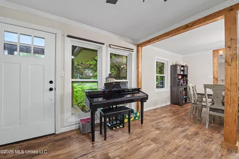 Entry Way - 3298 Ms-613 Hwy, Lucedale, MS 39452 photo 1 of 2