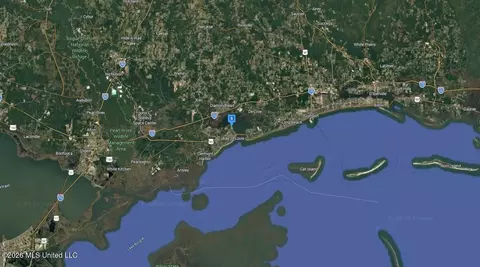 207 Chartres St, Bay Saint Louis, MS 39520