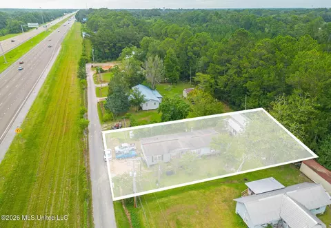 3220 Georgette Ln, D'iberville, MS 39540