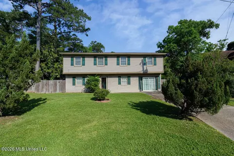 5199 Jacksonville Dr, Pearlington, MS 39572