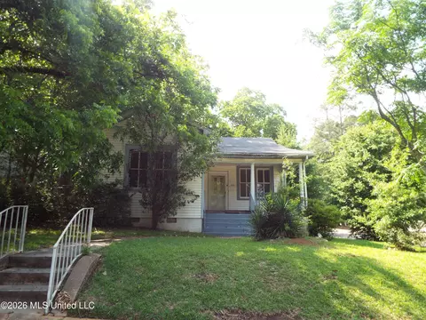 504 S 5th St, Mccomb, MS 39648