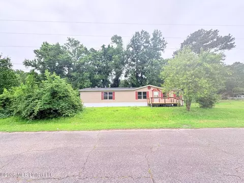 4 Hurst Dr, Laurel, MS 39440