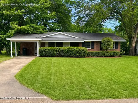 1106 W President Ave, Greenwood, MS 38930