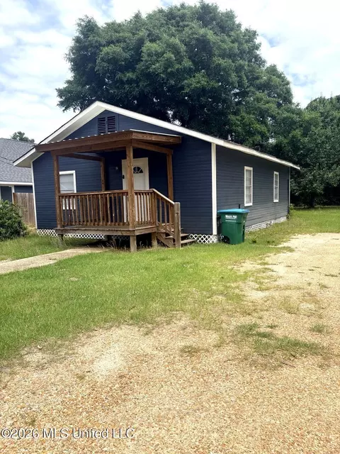 105 Mckinnon St, Petal, MS 39465