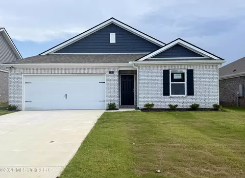 33 S Thorn Tree St, Byhalia, MS 38611