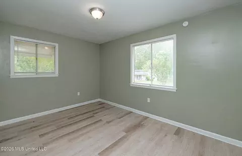 Bedroom - 3229 Ridgeland Dr, Jackson, MS 39212 photo 4 of 5