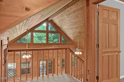 Entry Way - 528 Arkabutla Dam Rd, Coldwater, MS 38618 photo 6 of 7
