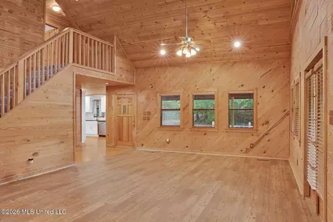 Living - 528 Arkabutla Dam Rd, Coldwater, MS 38618 photo 8 of 9