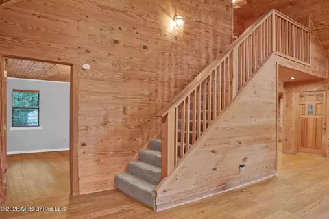 Entry Way - 528 Arkabutla Dam Rd, Coldwater, MS 38618 photo 1 of 7