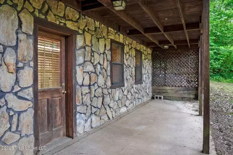Exterior - 528 Arkabutla Dam Rd, Coldwater, MS 38618 photo 18 of 29