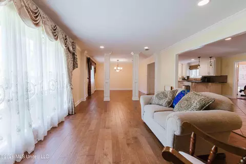 Living - 3830 Forest Hill Rd, Jackson, MS 39212 photo 4 of 8