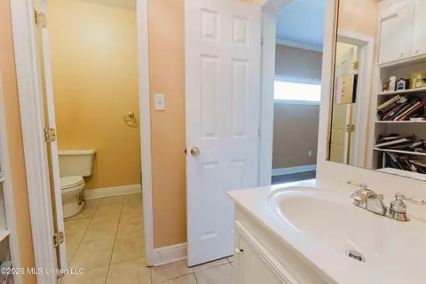 Bath - 3830 Forest Hill Rd, Jackson, MS 39212 photo 8 of 8