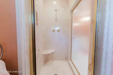 Bath - 3830 Forest Hill Rd, Jackson, MS 39212 photo 6 of 8