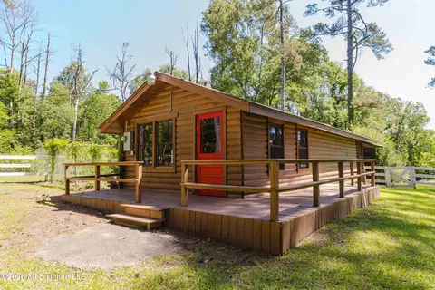 Exterior - 3830 Forest Hill Rd, Jackson, MS 39212 photo 6 of 7