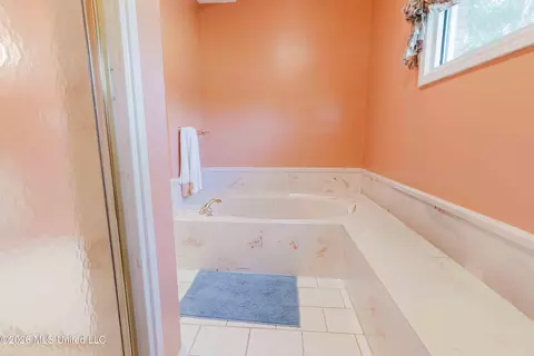 Bath - 3830 Forest Hill Rd, Jackson, MS 39212 photo 7 of 8