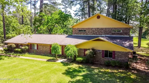 3830 Forest Hill Rd, Jackson, MS 39212