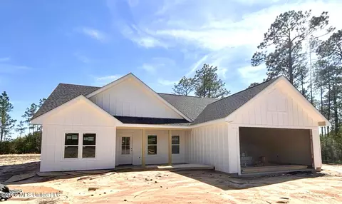 3695 Rocky Hill Dedeaux Rd, Kiln, MS 39556