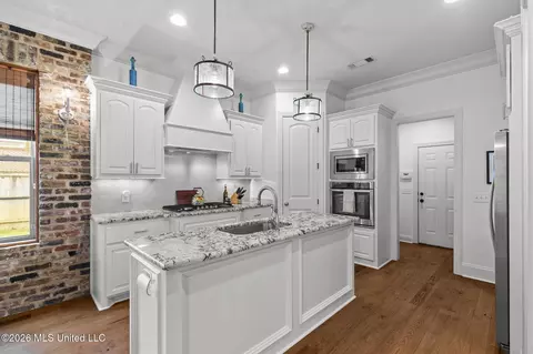 Kitchen - 132 Claiborne St, Madison, MS 39110 photo 3 of 7