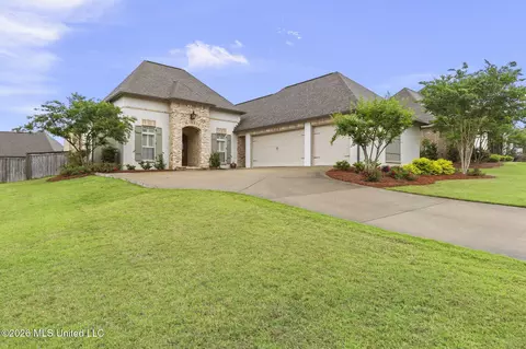 Exterior - 132 Claiborne St, Madison, MS 39110 photo 3 of 10