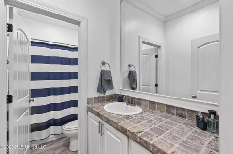 Bath - 132 Claiborne St, Madison, MS 39110 photo 4 of 4