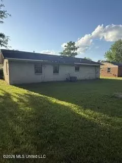 12 Eldorado Dr, Lambert, MS 38643 photo 2