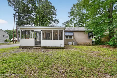 Exterior - 3021 Downing St, Jackson, MS 39216 photo 3 of 5