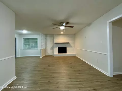 613 Upper Darby Rd, Jackson, MS 39212 photo 3