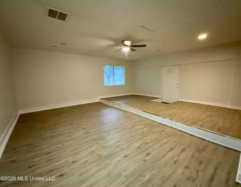 613 Upper Darby Rd, Jackson, MS 39212 photo 4