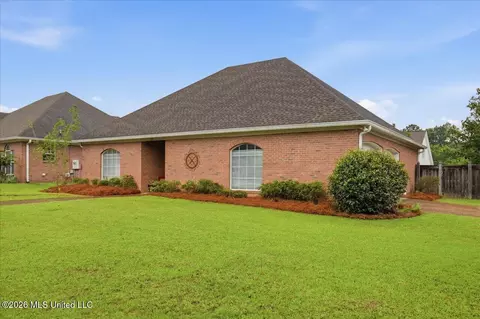 Exterior - 23 Spring Lake Cir, Pearl, MS 39208 photo 2 of 8