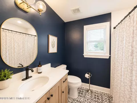 Bath - 1724 Slocum Rd, Hernando, MS 38632 photo 4 of 4