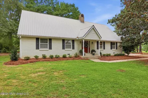 327 Clarkdell Rd, Canton, MS 39046