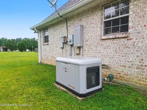 Other - 25 Apache Dr, Picayune, MS 39466 photo 1 of 9