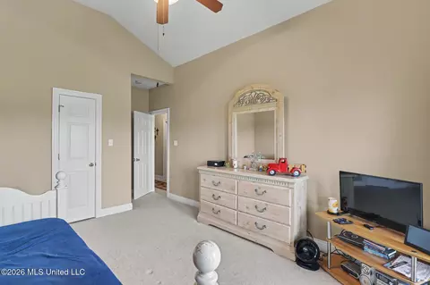 Bedroom - 25 Apache Dr, Picayune, MS 39466 photo 5 of 6