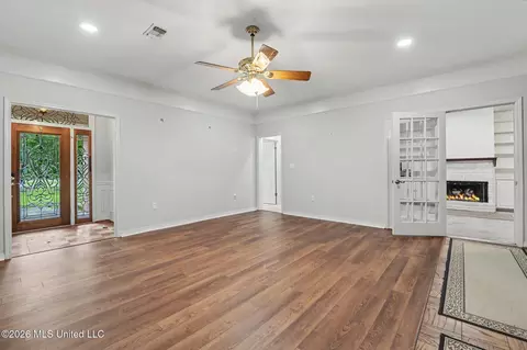 Living - 7881 Hilo Way, Diamondhead, MS 39525 photo 1 of 6