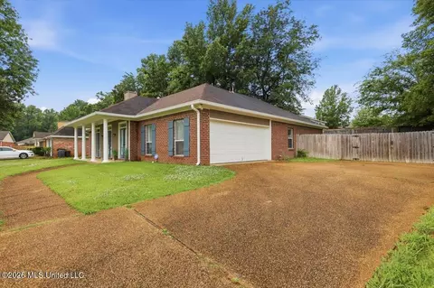 Exterior - 217 Pecan Cir, Brandon, MS 39042 photo 5 of 5