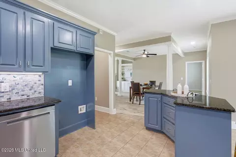 Kitchen - 217 Pecan Cir, Brandon, MS 39042 photo 3 of 3