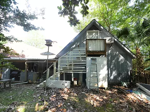 Exterior - 6837 Hilo St, Diamondhead, MS 39525 photo 3 of 6
