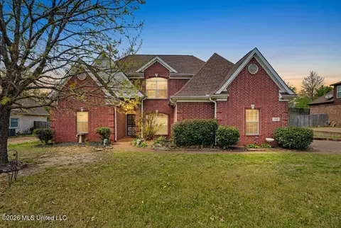 592 Rowan Oak Pl, Hernando, MS 38632