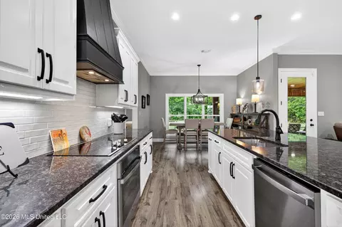 Kitchen - 49 Whistlestop, Sumrall, MS 39482 photo 7 of 9