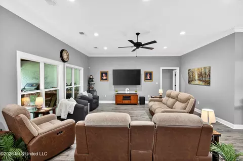 Living - 49 Whistlestop, Sumrall, MS 39482 photo 2 of 2