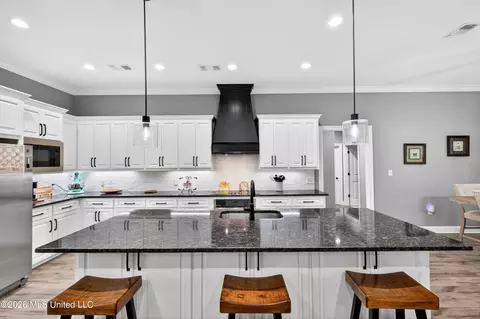 Kitchen - 49 Whistlestop, Sumrall, MS 39482 photo 3 of 9
