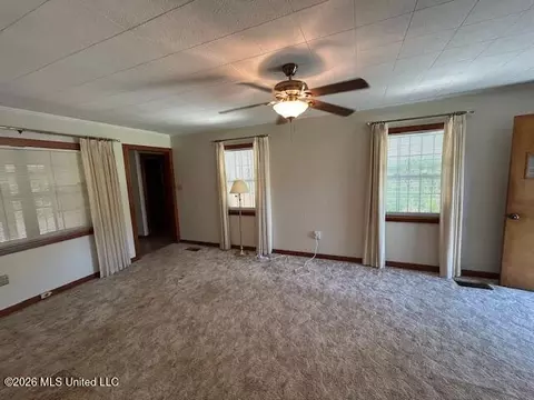 Living - 3100 River Ridge Rd, Summit, MS 39666 photo 1 of 4