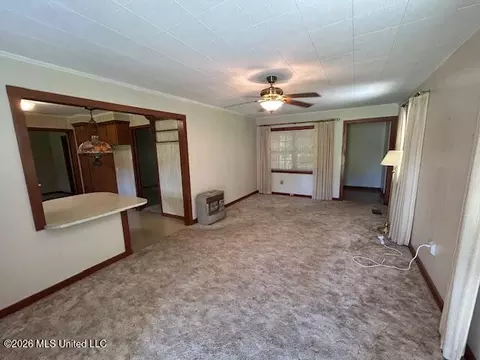 Living - 3100 River Ridge Rd, Summit, MS 39666 photo 2 of 4