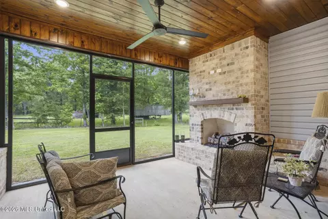 Exterior - 111 Colebrooke Cv, Florence, MS 39073 photo 4 of 6