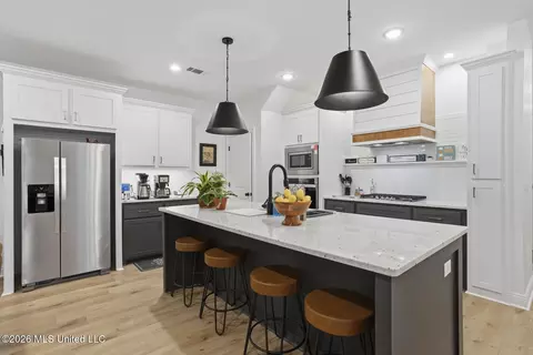 Kitchen - 111 Colebrooke Cv, Florence, MS 39073 photo 1 of 6