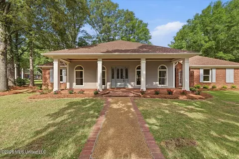 427 Autumn Oak Dr, Madison, MS 39110