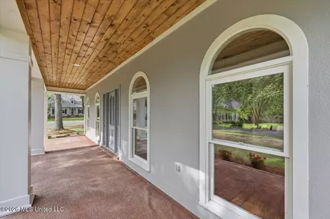 Exterior - 427 Autumn Oak Dr, Madison, MS 39110 photo 3 of 12